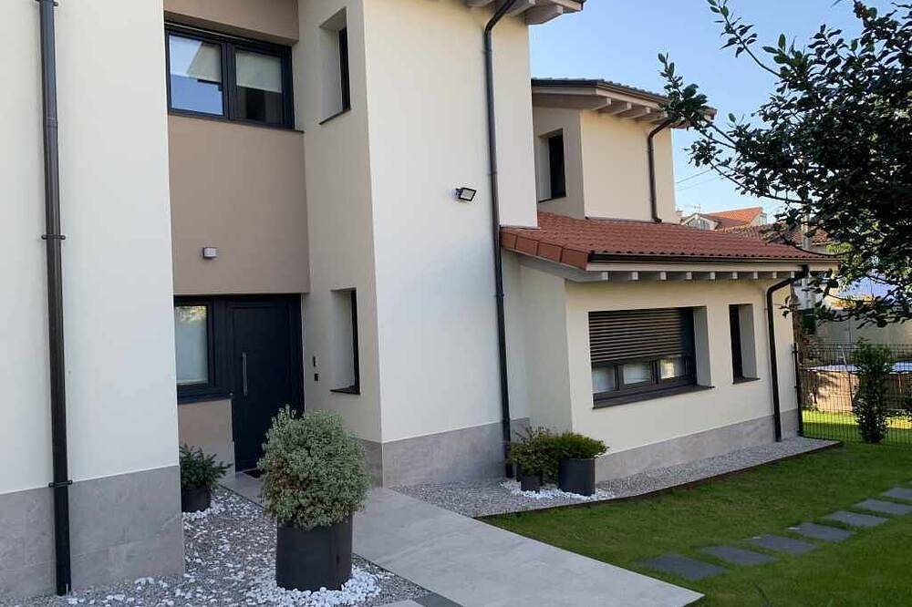 Apartamento entero, Adosado-Duplex Adaptado zona de playa y montaña in Poo de Llanes, Llanes