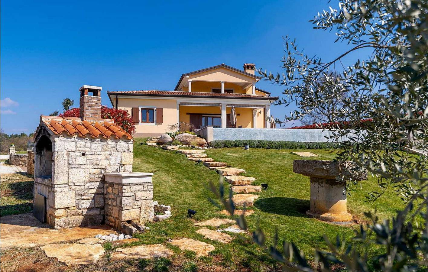 Gemütliche 2-Zimmer-Wohnung mit Pool und Terrasse in der Nähe der Restaurants und Sehenswürdigkeiten von Visnjan in Visnjan, Općina Višnjan