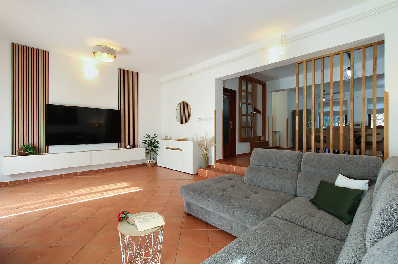 Ganze Wohnung, Ferienwohnung für 8 Personen mit Terrasse in Fazana, Südküste Istrien