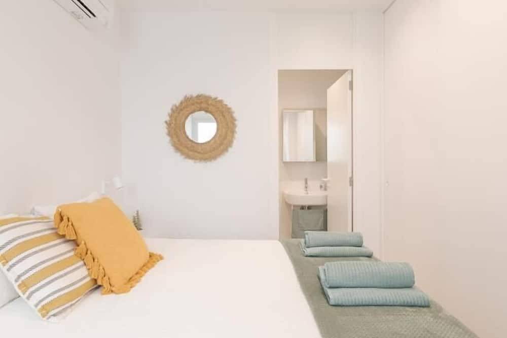 Apartamento entero, Marsalada - Apartamento en primera línea de playa con vistas al mar in Puzol, Costa de Valencia