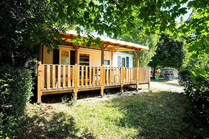Mobil home pour 4 personnes, avec terrasse et piscine à Gap