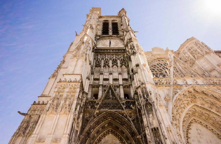 Gîte pour 3 personnes, avec terrasse à Saint-Julien-les-Villas - 2
