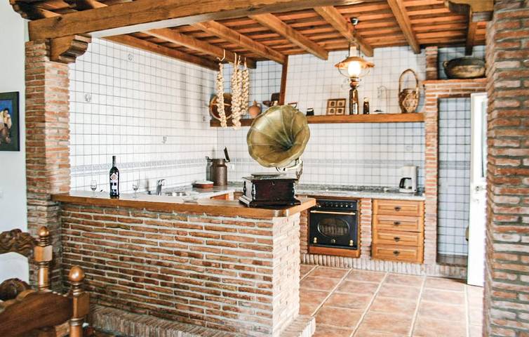 Reizende 200 m² große Ferienwohnung mit Pool, Grill und WLAN in der Nähe von Benalup-Casas Viejas in Benalup-Casas Viejas, Cádiz Provinz