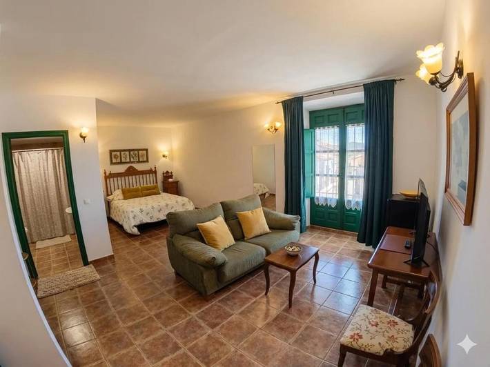 Hotel para 2 personas, con terraza y jacuzzi en Provincia de Cuenca - 2
