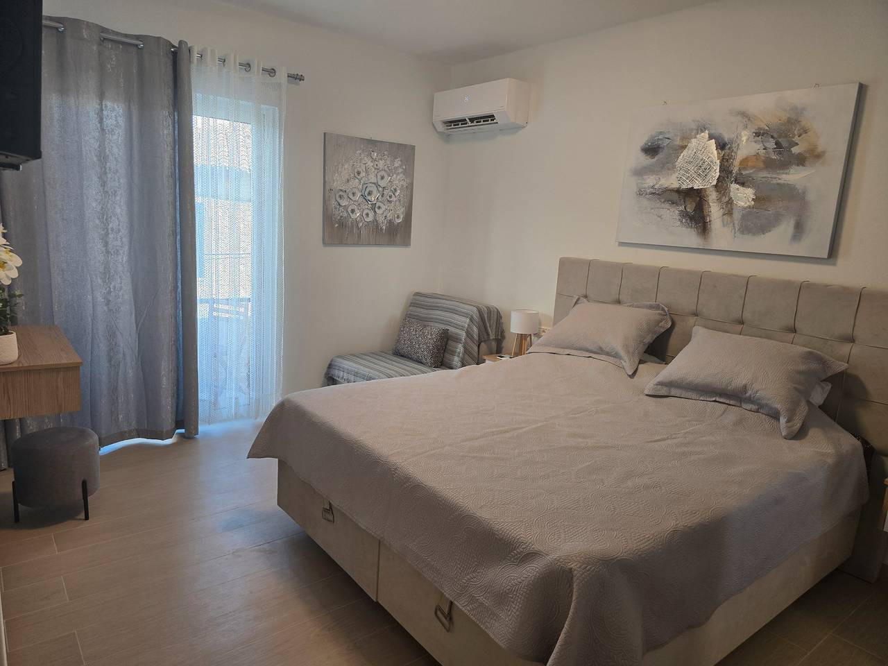 Ganze Wohnung, Apartment 'Preveza Lux and Comfort Suites' mit Balkon, Wlan und Klimaanlage in Preveza, Preveza Regionalbezirk