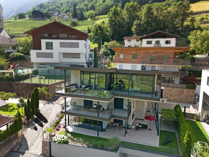 Hel lägenhet, New Apartment 'Vinea Guesthouse  Terrace' with Mountain View, terrace and Air Conditioning in Karneid, Rosengarten-Latemar