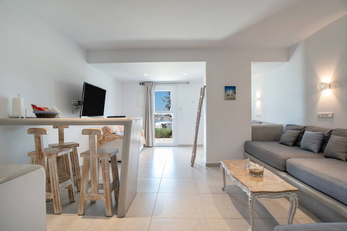 Appartement de vacances 'Amethyst Romantic' avec vue mer, terrasse partagée et Wi-Fi in Parikiá, Paros