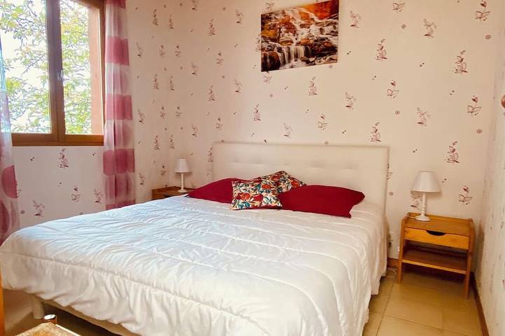 Gîte pour 4 personnes, avec jardin, animaux acceptés à Badefols-d'Ans - 2