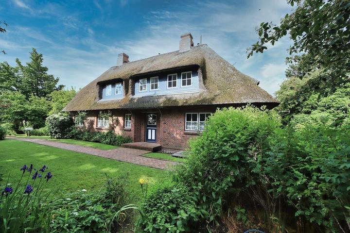 Ferienhaus für 6 Personen, mit Terrasse und Garten in Nebel - 2