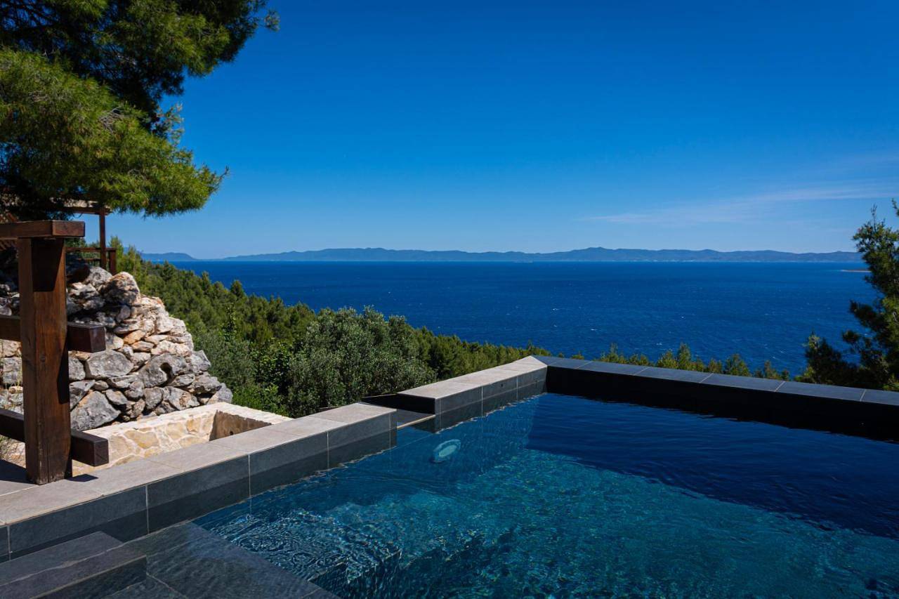 Secluded Sea View Sanctuary - Pool & Total Privacy, 250m to Beach - Falcon View Hvar in Hvar