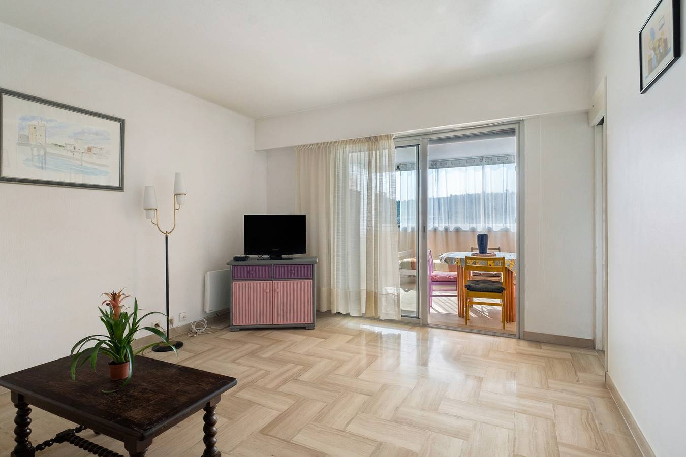 Estudio entero, Estudio «Jardins De Minelle» con piscina compartida, terraza privada y Wi-Fi in Mandelieu-la-Napoule, Costa mediterránea (Francia)