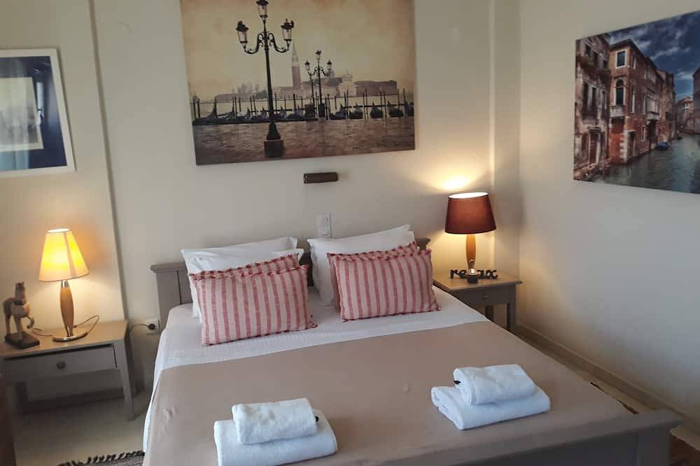 Gouvia Studio 5 – Stylish with Pool Access in Corfu