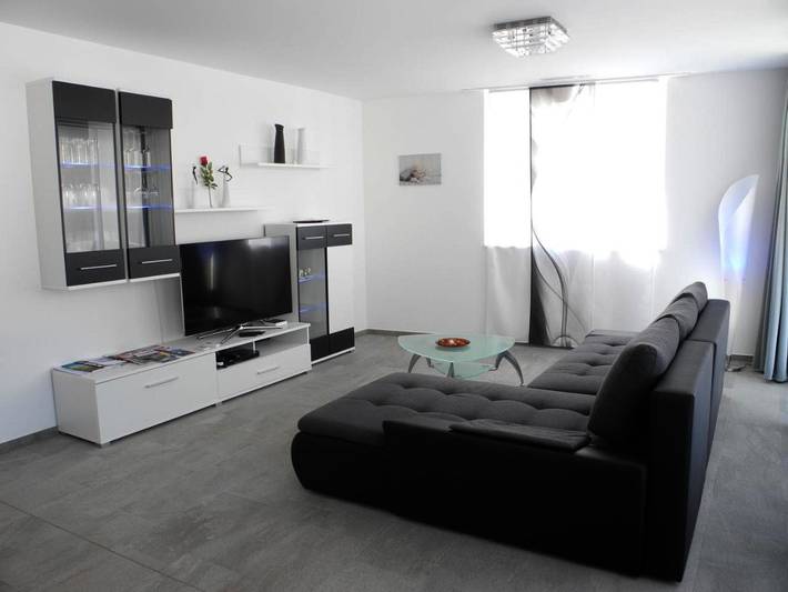 Gîte pour 4 personnes, avec vue et balcon dans Brigue