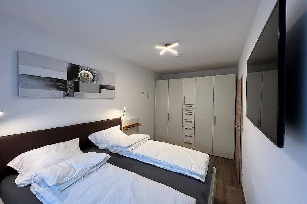 Ganze Wohnung, Ferienwohnung Villa Bachfischer mit Blick ins Grüne in Sinzing, Ostbayern
