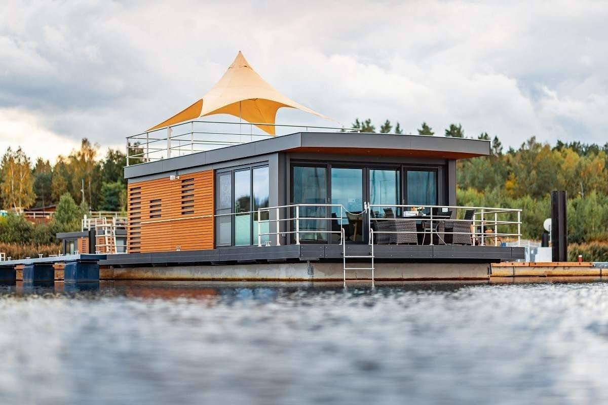 Hausboot Skyline in Bärwalder See, Boxberg (Oberlausitz)