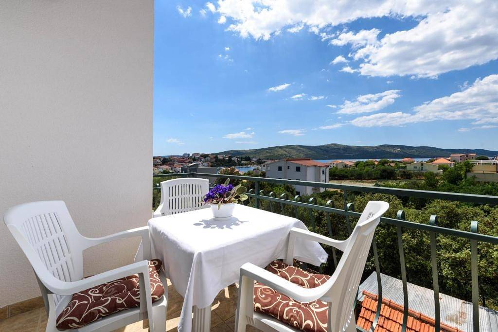 Cały apartament, Apartament w Seget Vranjica z Widok na morze, balkon, Klimatyzacja, Wifi (5142-3) in Seget Vranjica, Żupania splicko-dalmatyńska