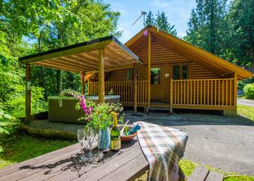 Glamping for 4 People in Devon, England, Photo 1