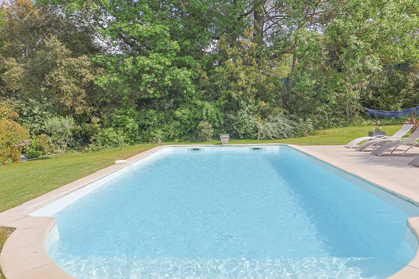 Mas des Ecureuils (8p) with pool in Provence in Meyrargues, Region de Aix-en-Provence