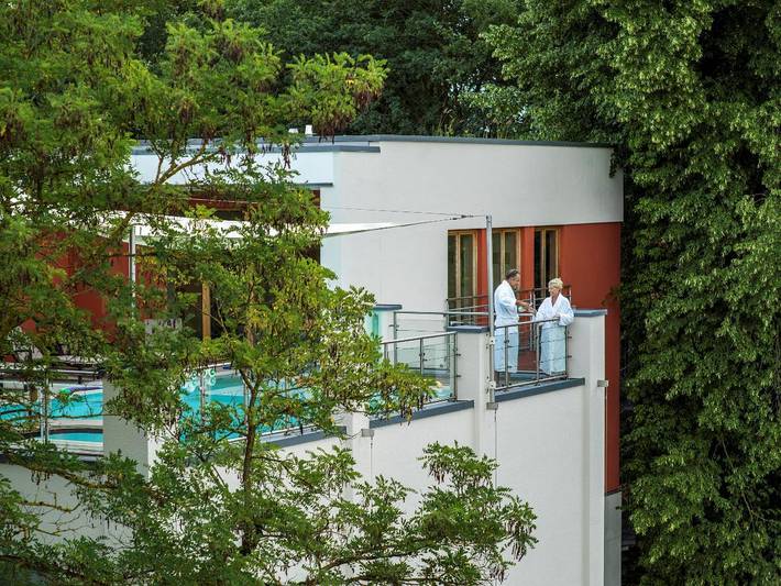 Hotel, mit Balkon und Balkon/Terrasse sowie Terrasse und Whirlpool