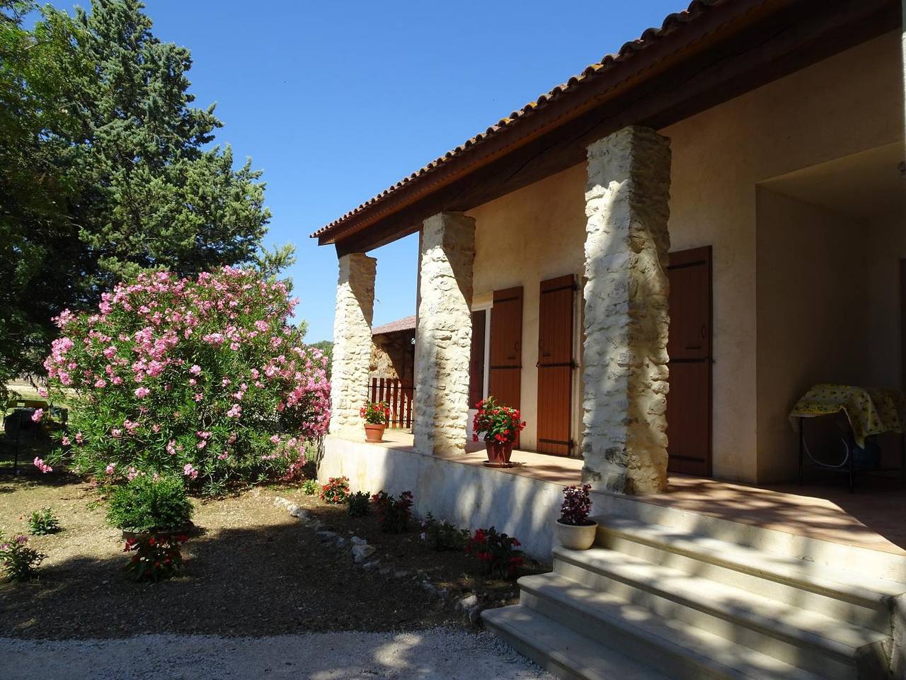 La Ferme Des Rosières in La Garde-Adhémar, Región de Nyons