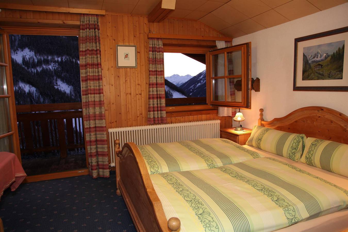 Familienzimmer, Dusche, Wc, Balkon, Fön, Sat-Tvt in Kals am Großglockner, Bezirk Lienz