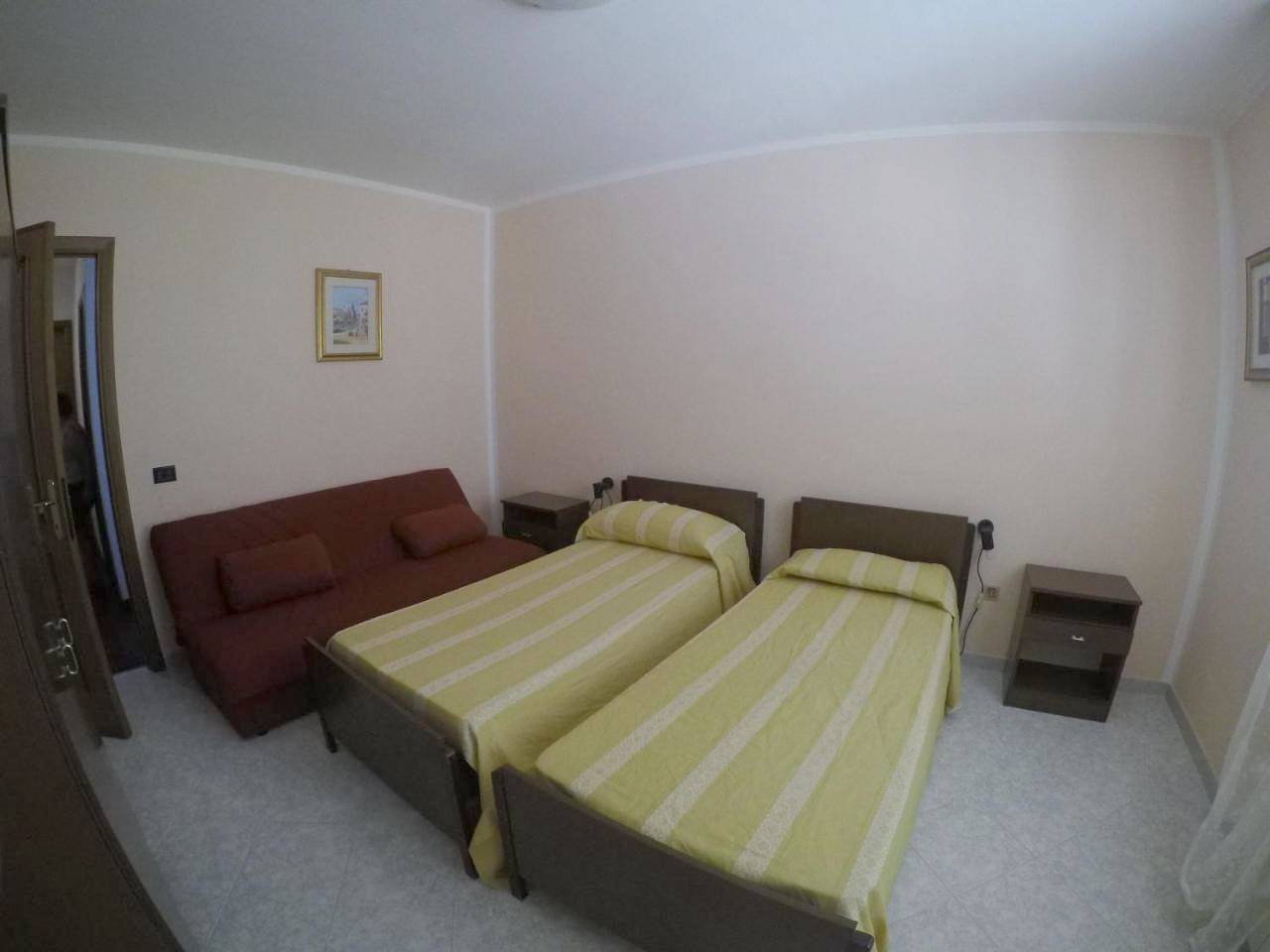 Double Room with Private Bathroom in Bosa, Planargia
