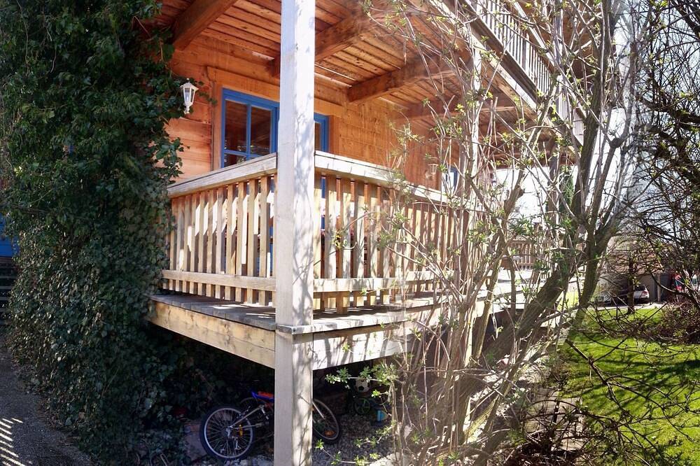 Ganze Wohnung, Studio im Blockhaus am Chiemsee in Bernau am Chiemsee, Chiemsee