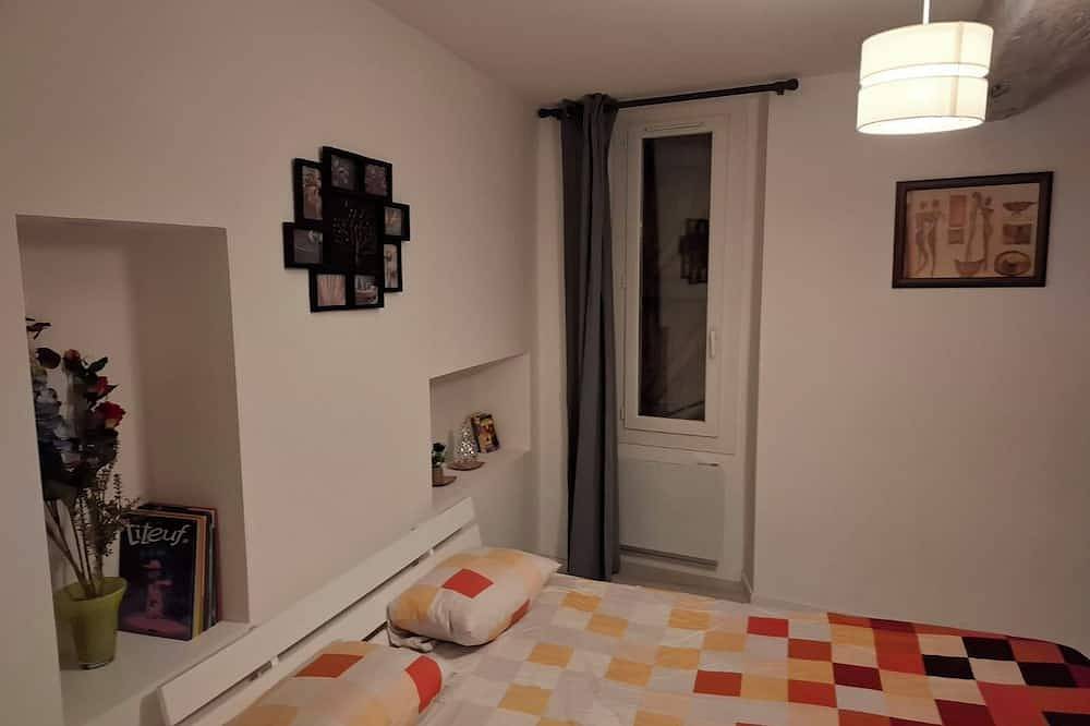 Entire apartment, Appartement T2 de 40m2, Rénové au Cœur de la Ville Médiévale des Arcs Surargens in Les Arcs (Var), Draguignan region