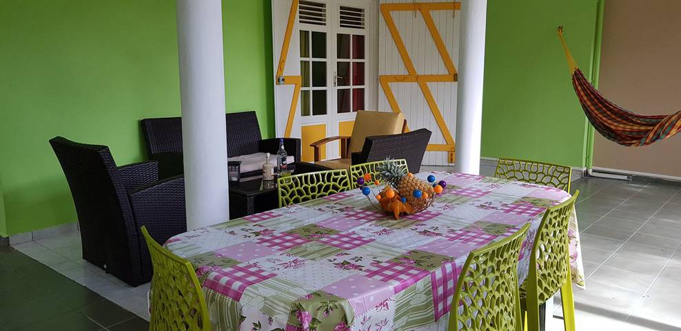 Gîte pour 6 personnes, avec piscine ainsi que jardin et terrasse dans Pointe-à-Pitre - 2