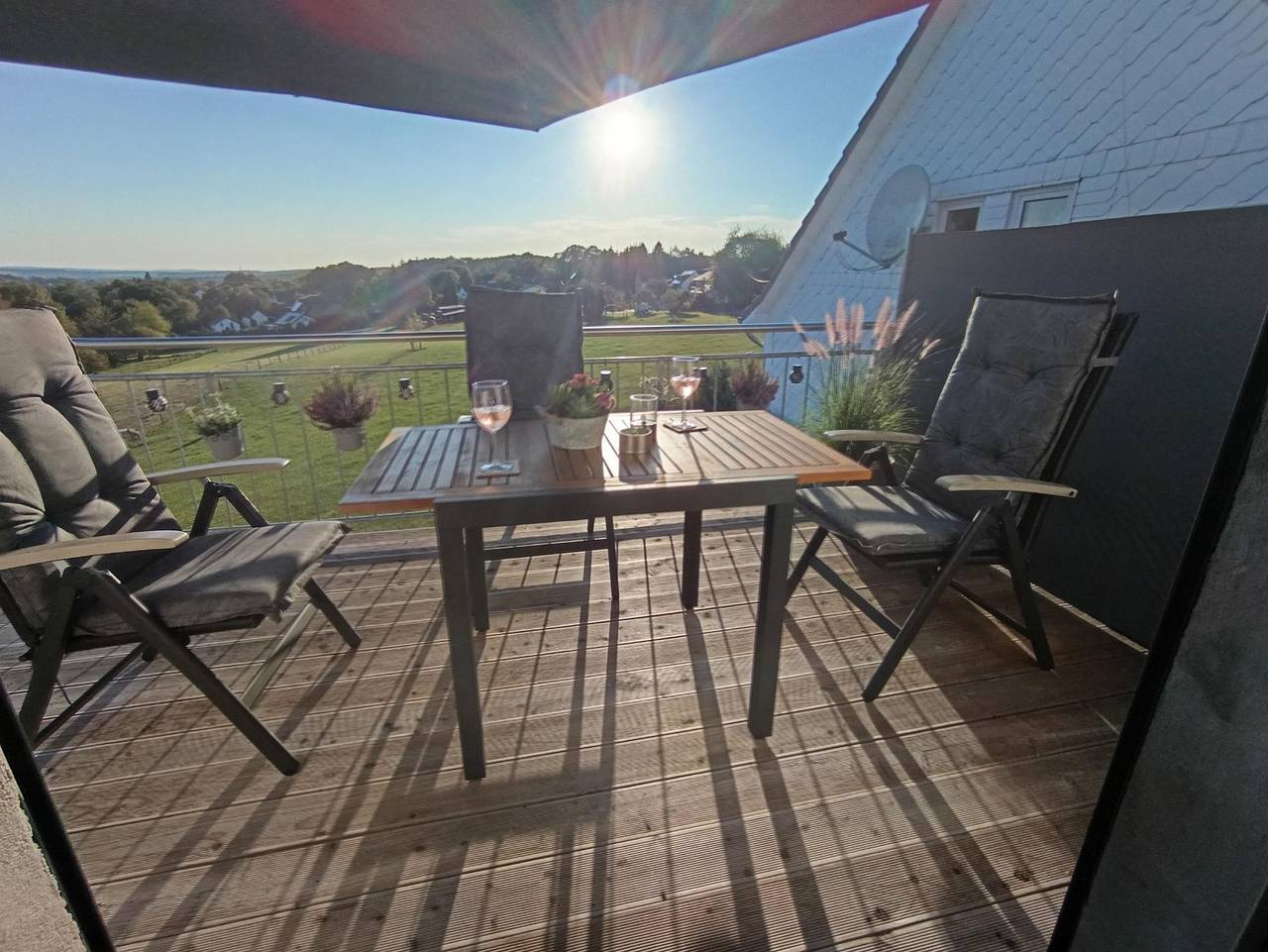 Ganze Ferienwohnung, Tanjas Fewo mit Weitblick - Urlaub mit Aussicht über den Westerwald in Altenkirchen & Umgebung