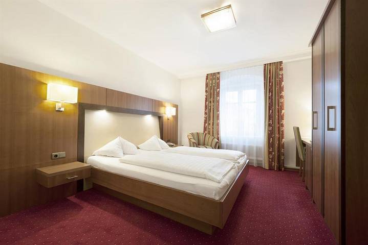 Hôtel pour 2 personnes, avec jardin ainsi que vue et sauna, adapté aux familles à Kufstein - 4