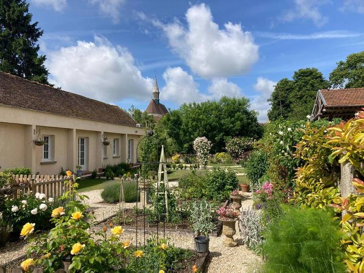 Location de vacances pour 4 personnes, avec vue et jardin à Chablis - 4