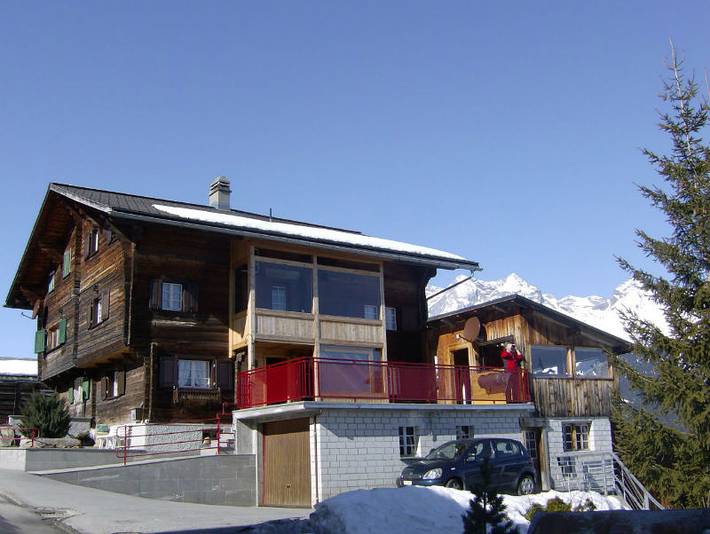 Ferienwohnung für 4 Personen, mit Terrasse in Obersaxen