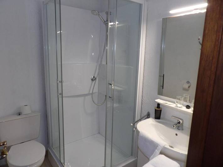 Hôtel pour 2 personnes, avec terrasse dans Corbion - 4