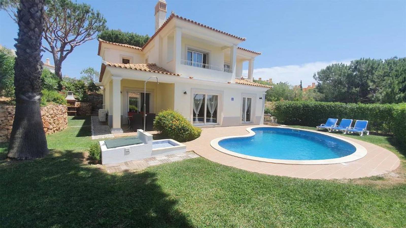 Superb Vilamoura Villa | 4 Bedrooms | Villa Bolivia | Spacious & Private in Quarteira, Faro District