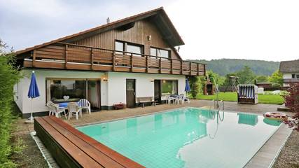 Ferienwohnung für 4 Personen, mit Pool und Garten sowie Terrasse in Bad Wildungen