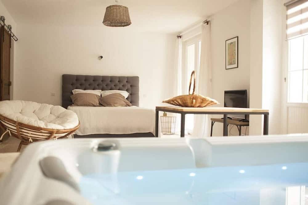 Apartamento entero, Apartamento con spa, en el corazón del campo de Aix. in Venelles, Region de Aix-en-Provence