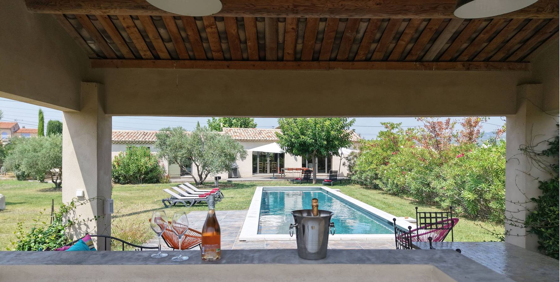 Villa piscine 8 pers. vue Ventoux au cœur des vignes in Caromb, Parque natural regional del Mont Ventoux