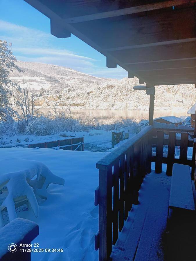 Gîte pour 4 personnes, avec jardin et terrasse ainsi que vue et vue sur le lac, animaux acceptés dans Grand lac de Laffrey - 3