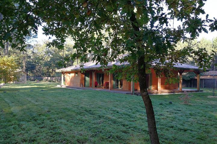 Ferienhaus für 6 Personen, mit Terrasse und Garten