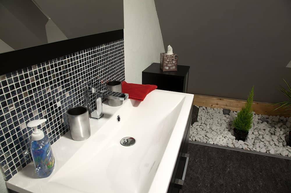 Ganze Wohnung, Stilvoll gemütliche Giebelsuite im ehemaligen Bäckerhaus in Fulda in Fulda, Rhön-Hessen