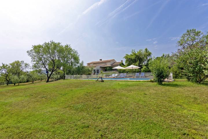 Villa Arbora * ruhige Lage, 4000 m2 Garten, privater Pool, Wlan in Marčana, Südküste Istrien