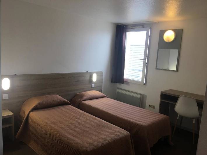 Hôtel pour 2 personnes, animaux acceptés à Moissy-Cramayel - 3