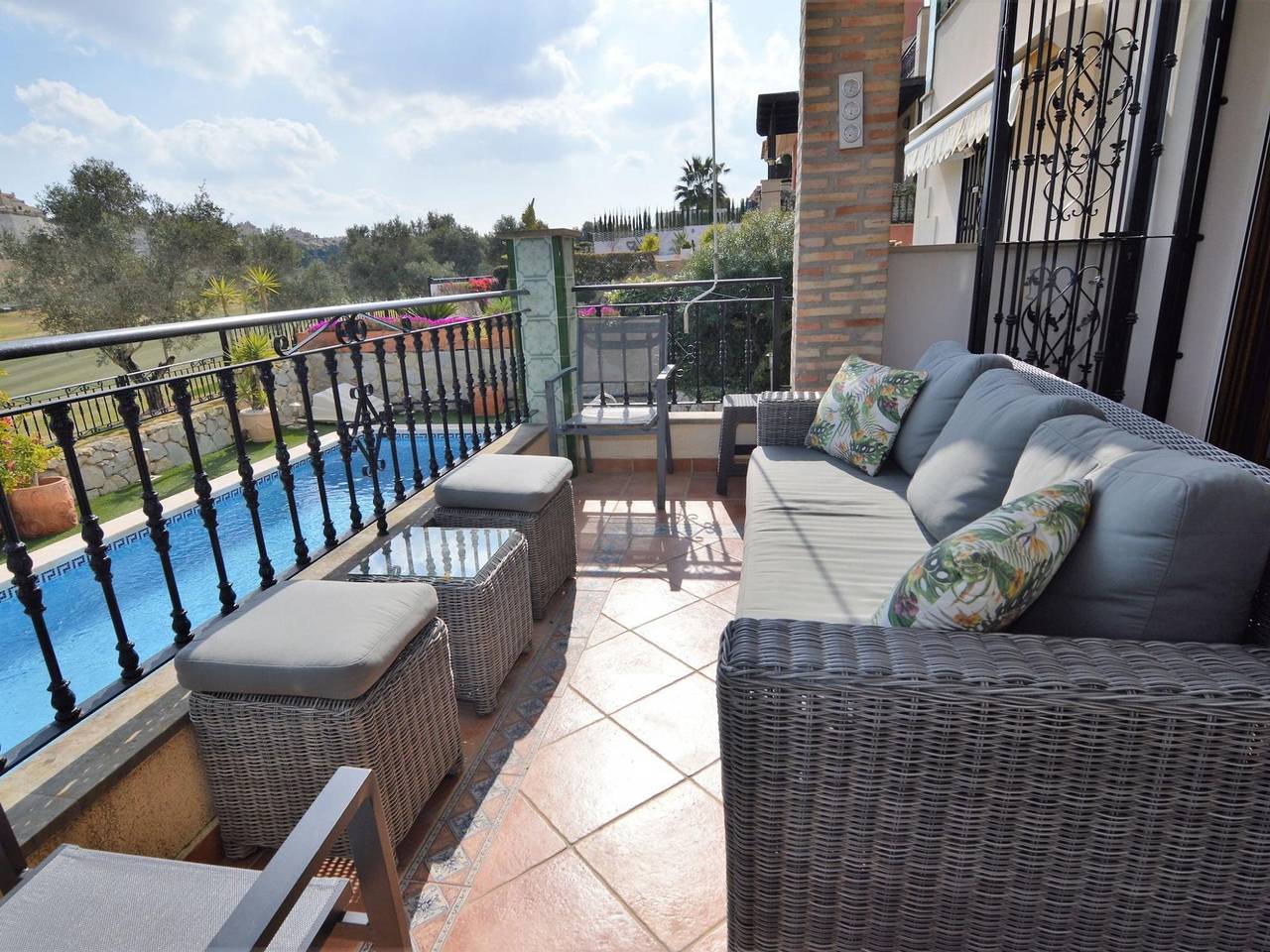 Great villa with Algorva with a view of the golf course in Montemar suburb, Algorfa