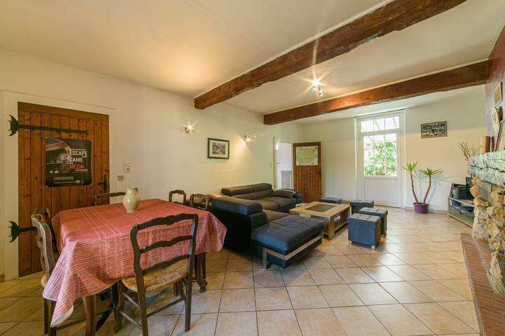 Gîte pour 12 personnes, avec terrasse et jardin ainsi que jacuzzi et piscine dans le Lot-et-Garonne - 4