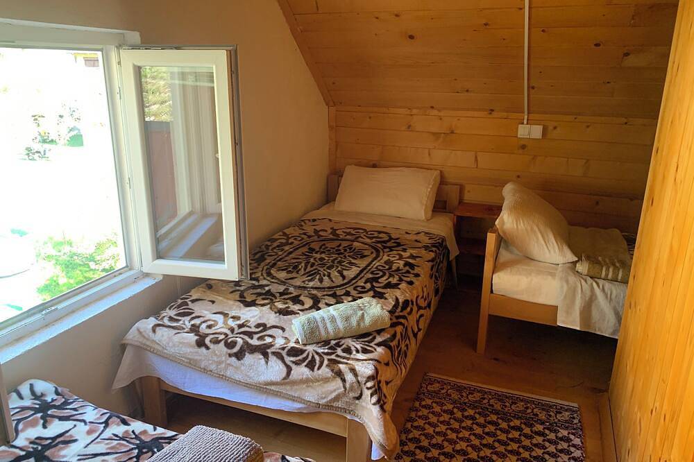 Charming guesthouse with garden, sun terrace & top location in Montenegro