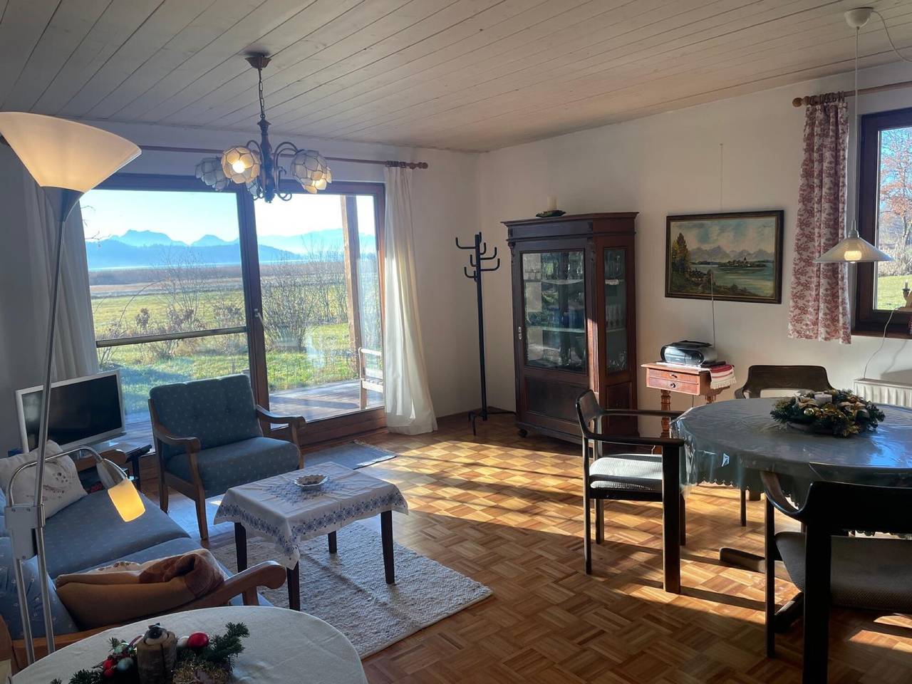 Ganze Wohnung, Apartment 'Simsseeblick' mit Seeblick, privater Terrasse und Wlan in Söchtenau, Chiemsee