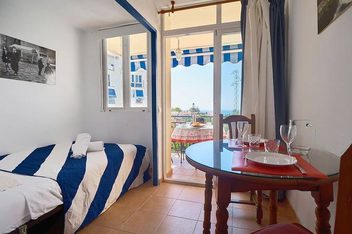 Ganze Wohnung, Schönes Studio mit Meerblick, 700m vom Strand in La Cala del Moral in La Cala del Moral, Rincón de la Victoria