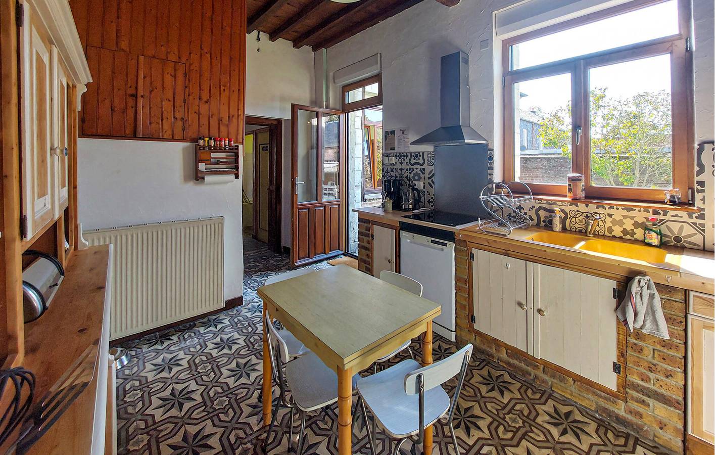 Appartement confortable avec WiFi et parking, à 2 km d'Englebelmer in Mailly-Maillet, Région d'Amiens