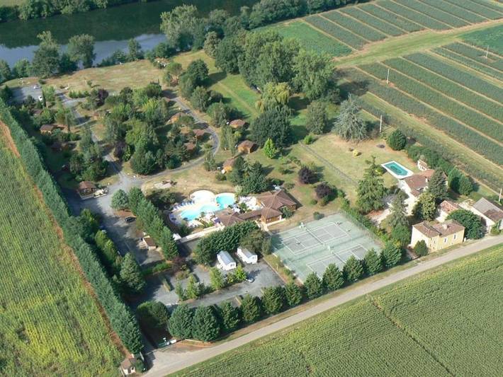 Location de vacances pour 4 personnes, avec Jacuzzi et Terrasse ainsi que Jardin et Piscine à Fumel - 4